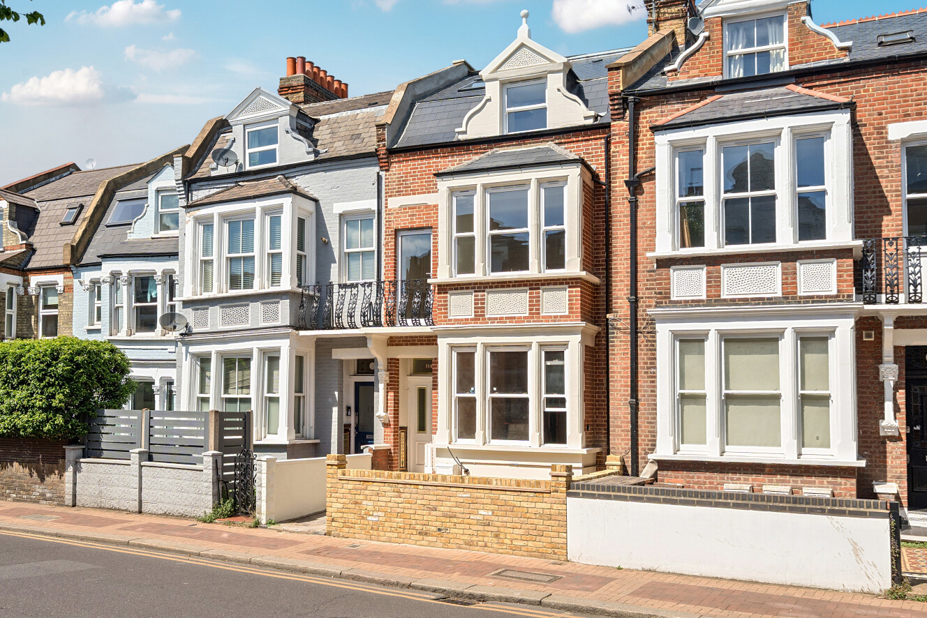 Lower Richmond Road, Putney, London, SW15 - Kinleigh Folkard & Hayward