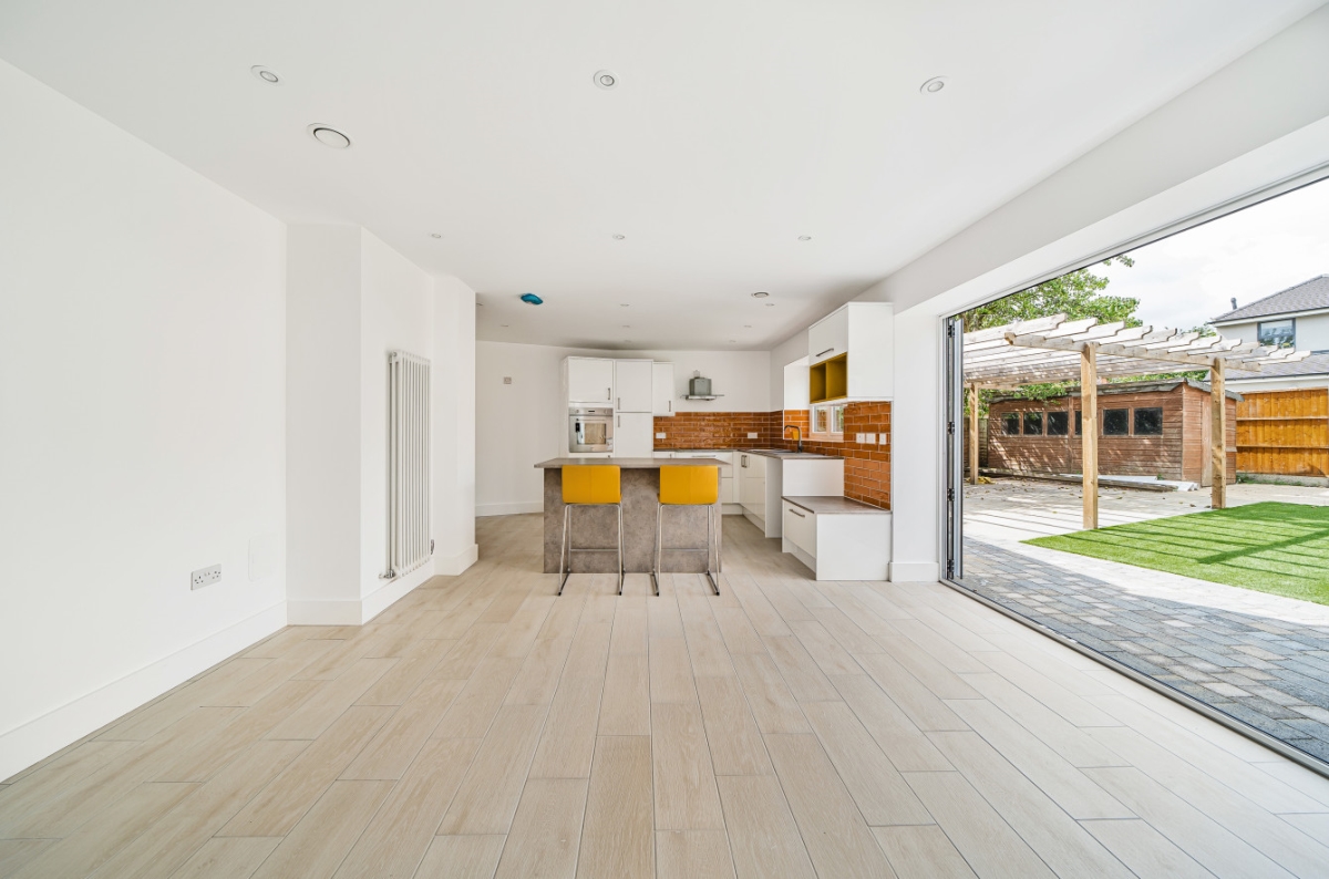 St. Dunstans Avenue, London, W3