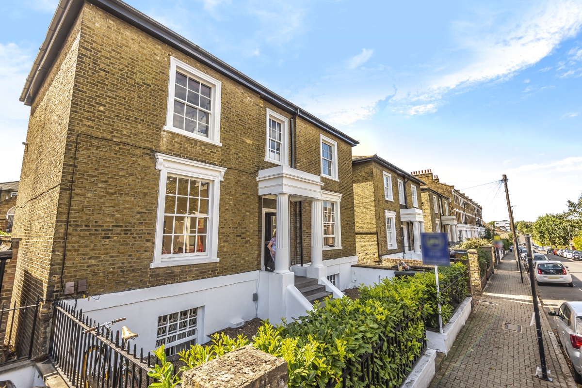 Balham Grove, Balham, London, SW12