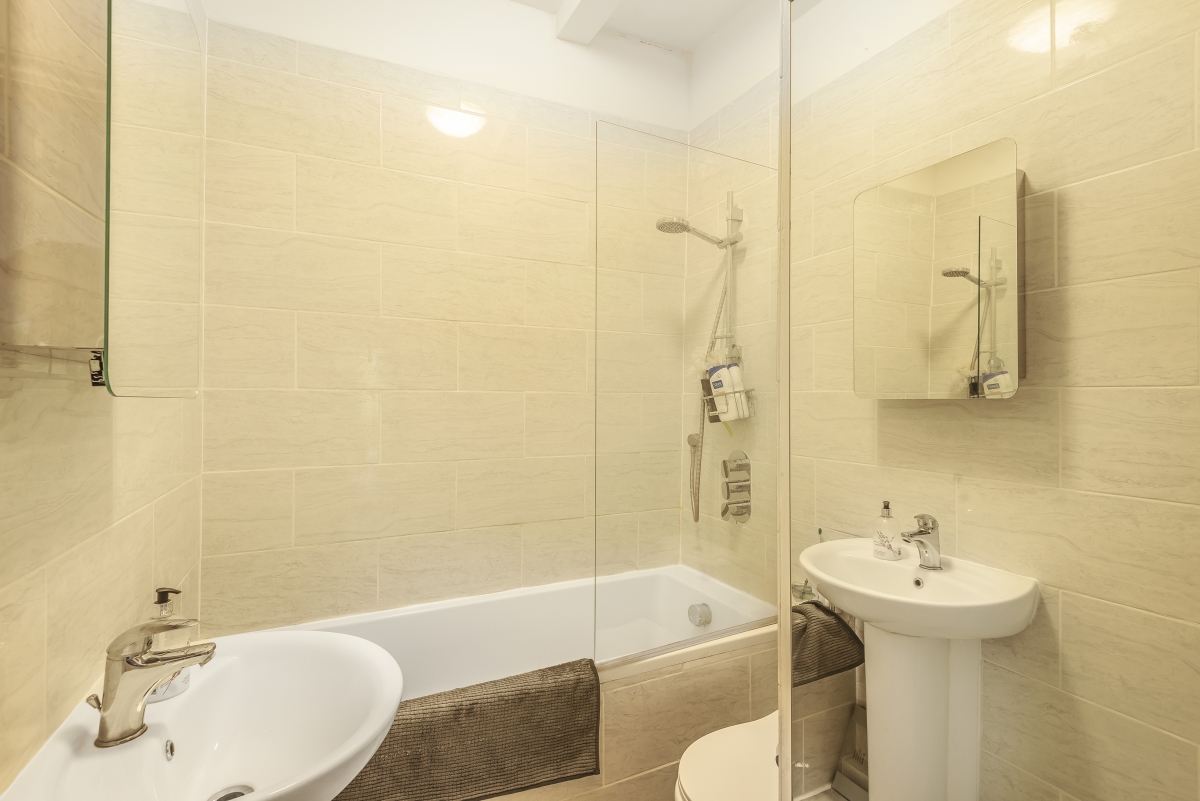 Balham Grove, Balham, London, SW12