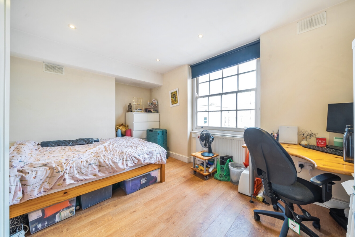 Old Devonshire Road, London, SW12