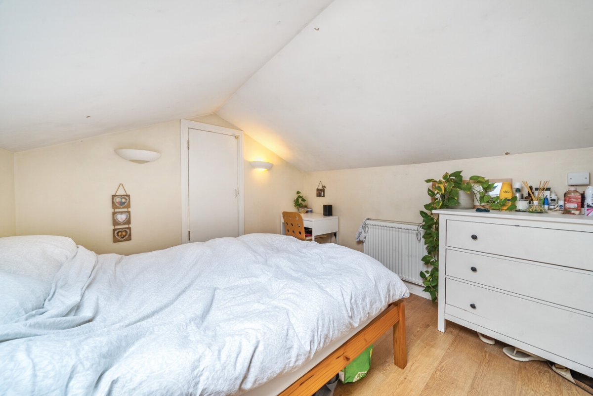 Old Devonshire Road, London, SW12