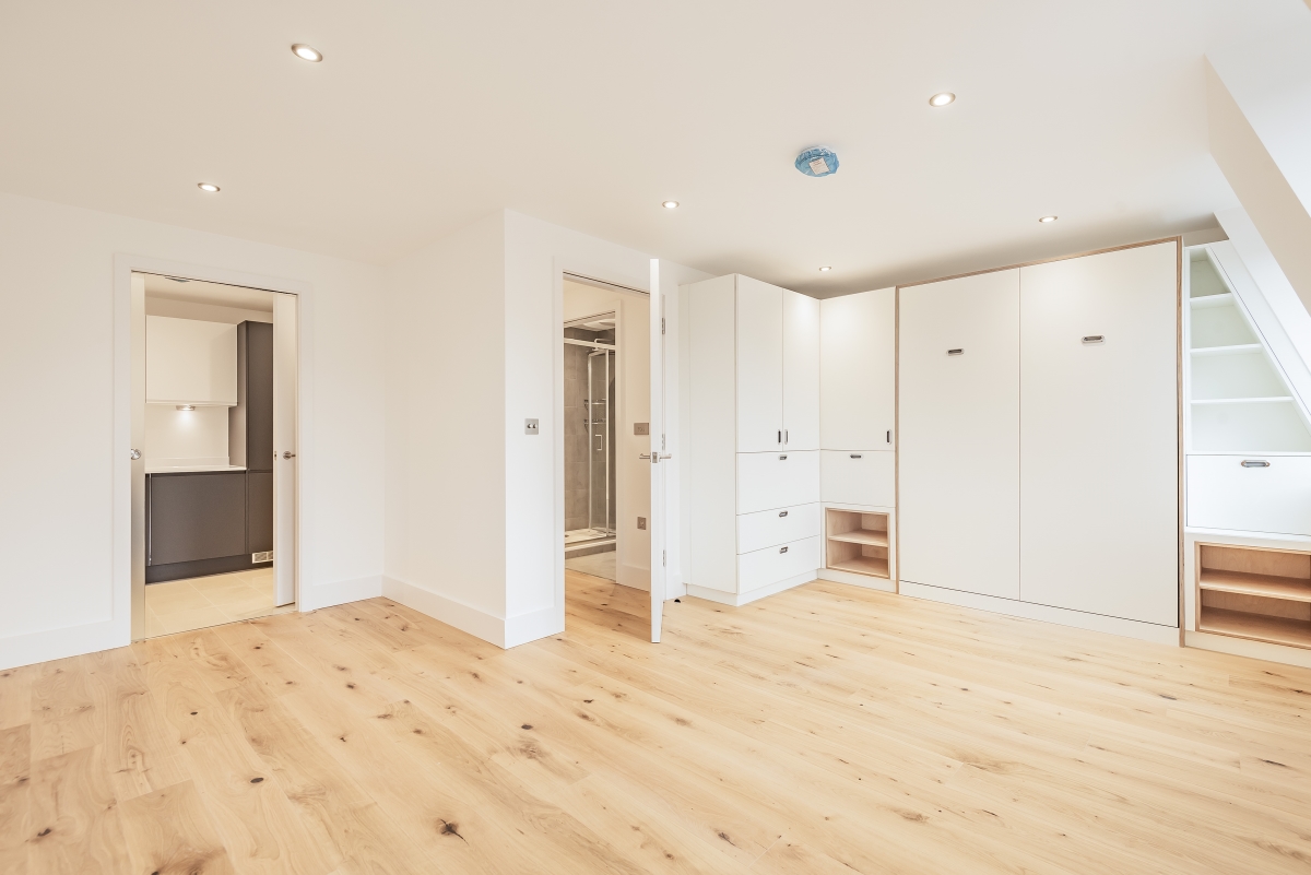 St. John's Hill, London, SW11