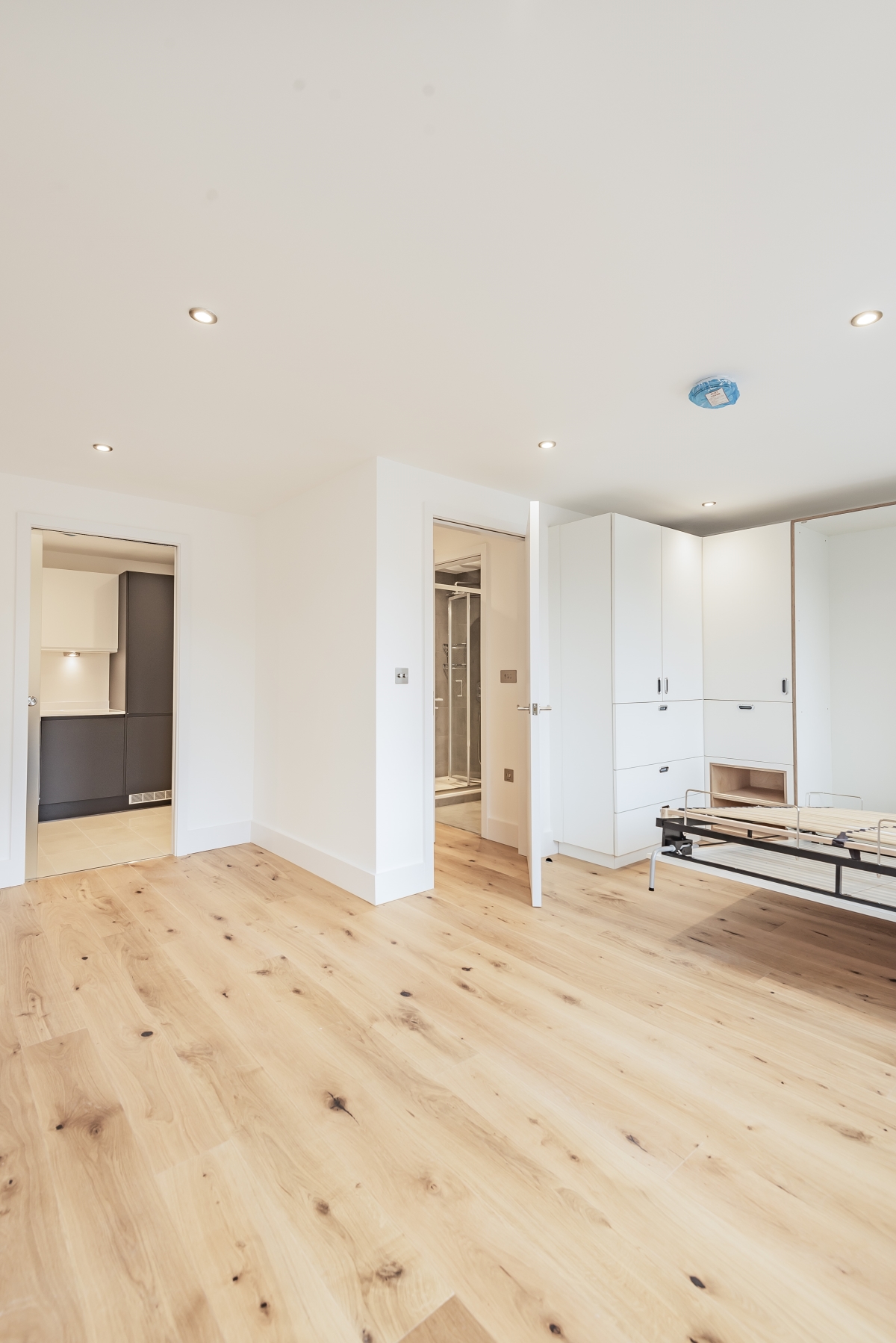 St. John's Hill, London, SW11