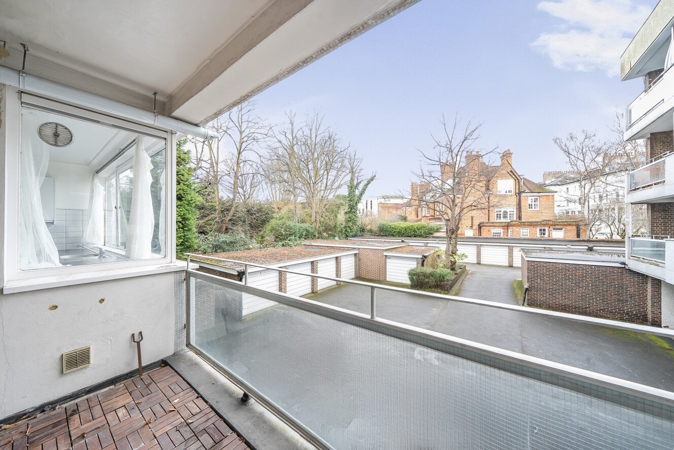 Eton Avenue, Belsize Park, London, NW3