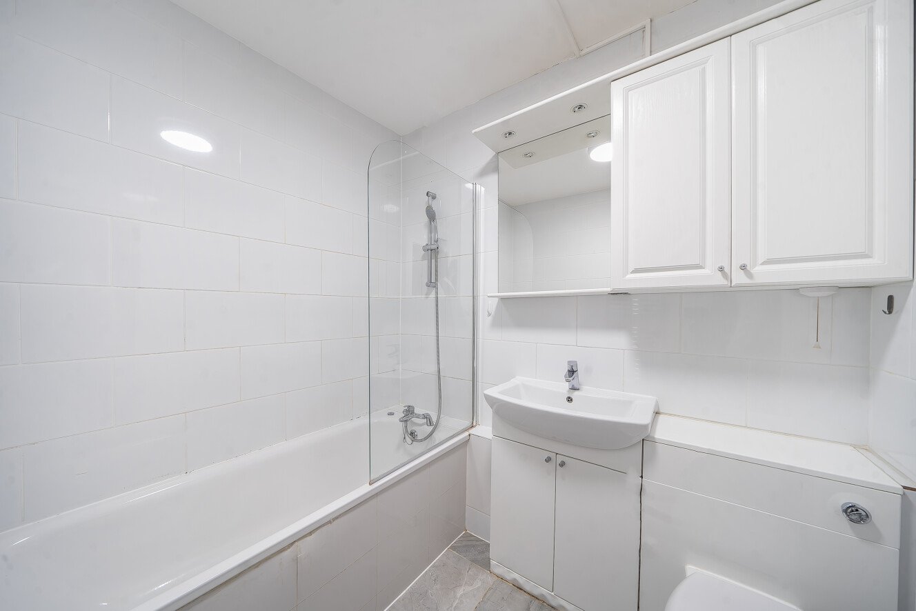 Eton Avenue, Belsize Park, London, NW3