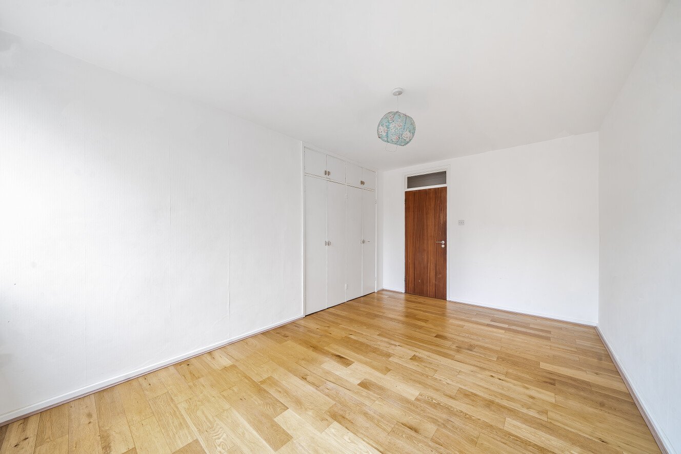 Eton Avenue, Belsize Park, London, NW3