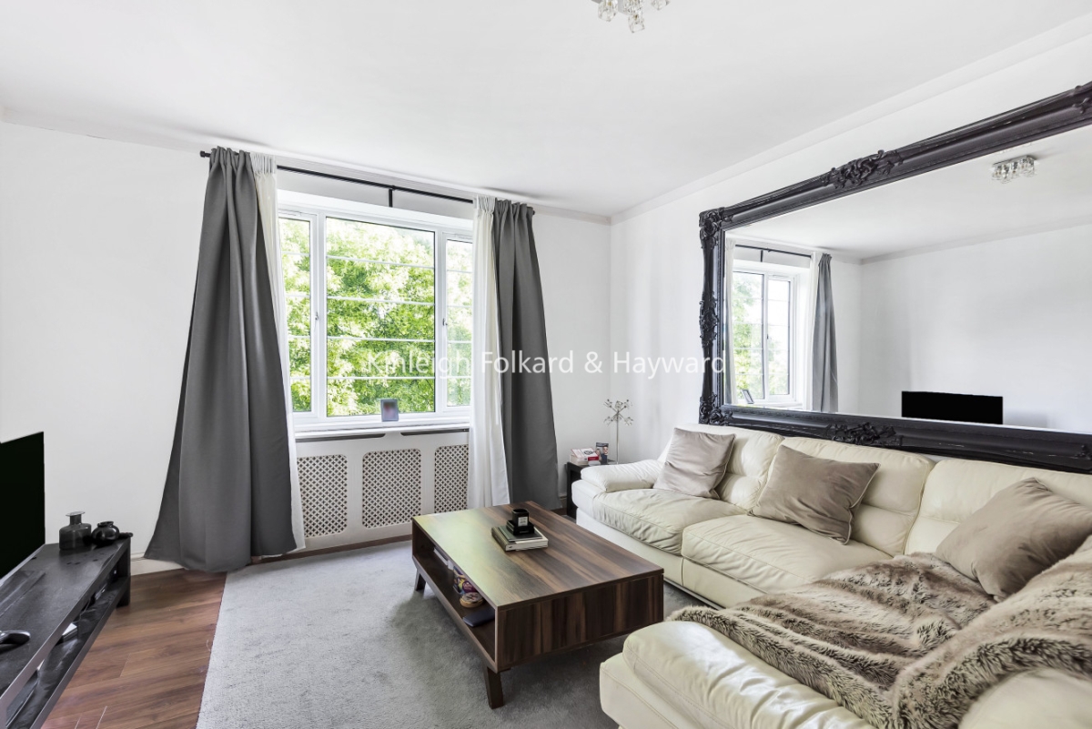 Finchley Road, Hampstead, London, NW3