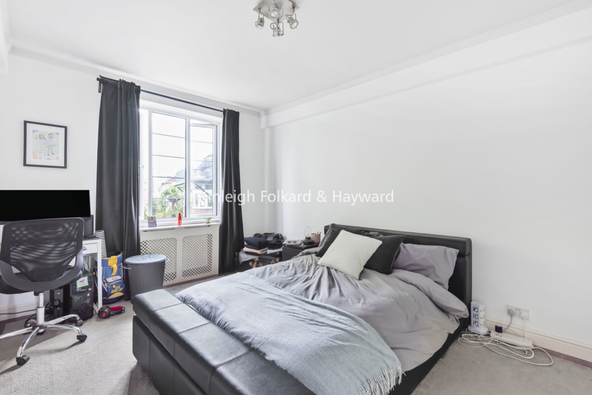 Finchley Road, Hampstead, London, NW3