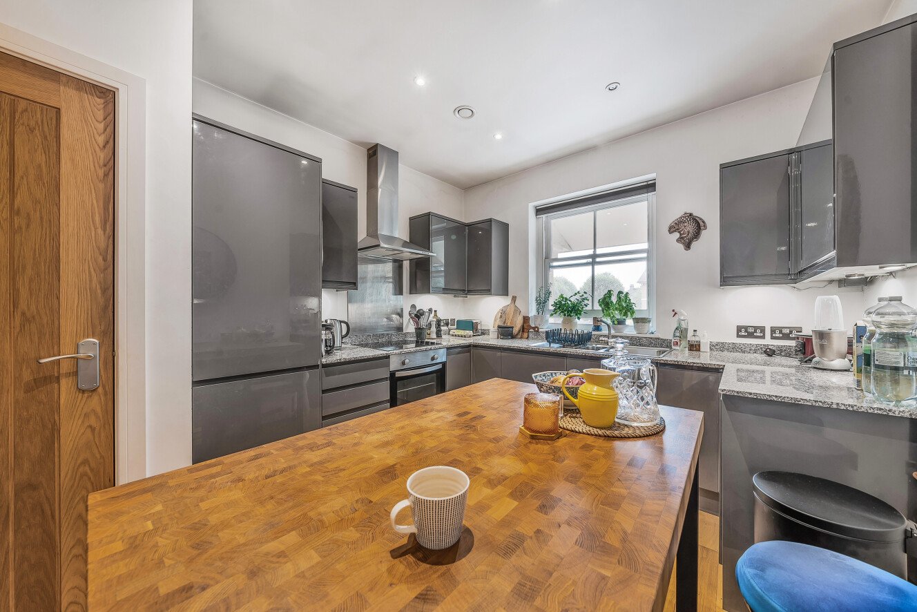 Lewisham Way, Brockley, London, SE4 - Kinleigh Folkard & Hayward