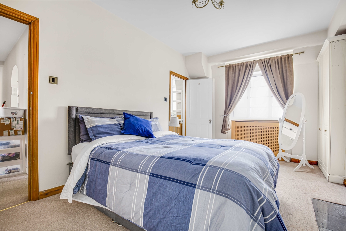 Hammersmith Road, London, W6