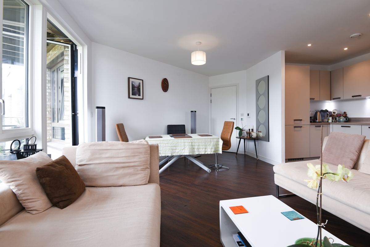 Blondin Way, Surrey Quays, London, SE16