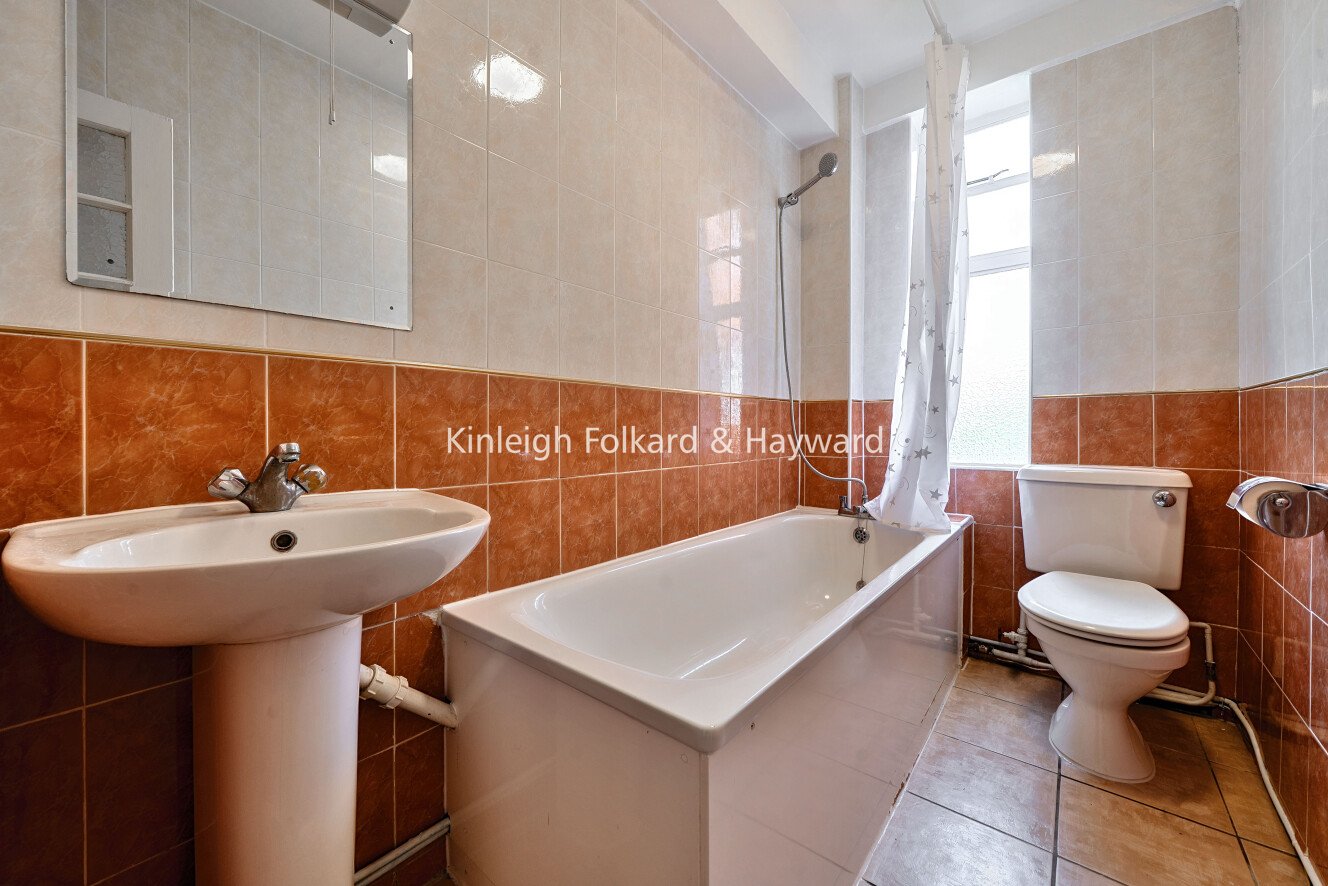 Wellesley Road, London, W4