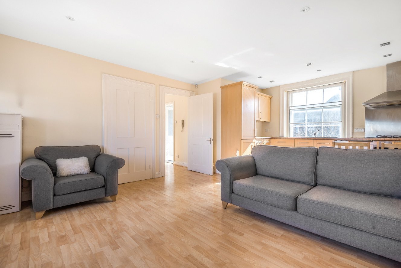 Wandsworth Road, London, SW8