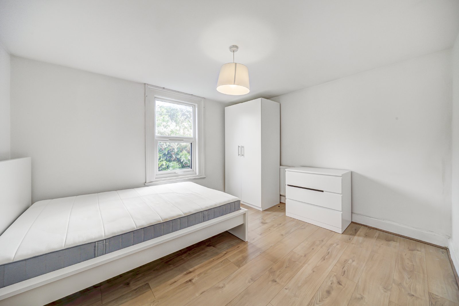 Santley Street, London, SW4