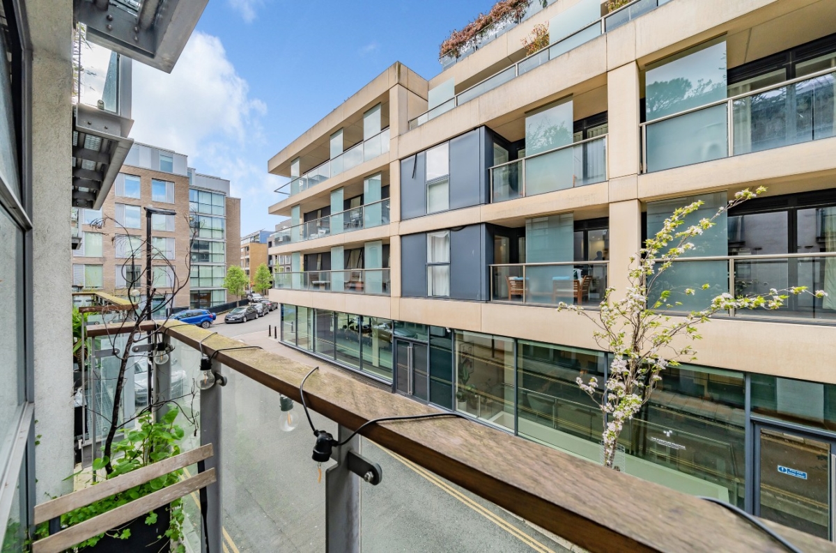 Pear Tree Street, London, EC1V