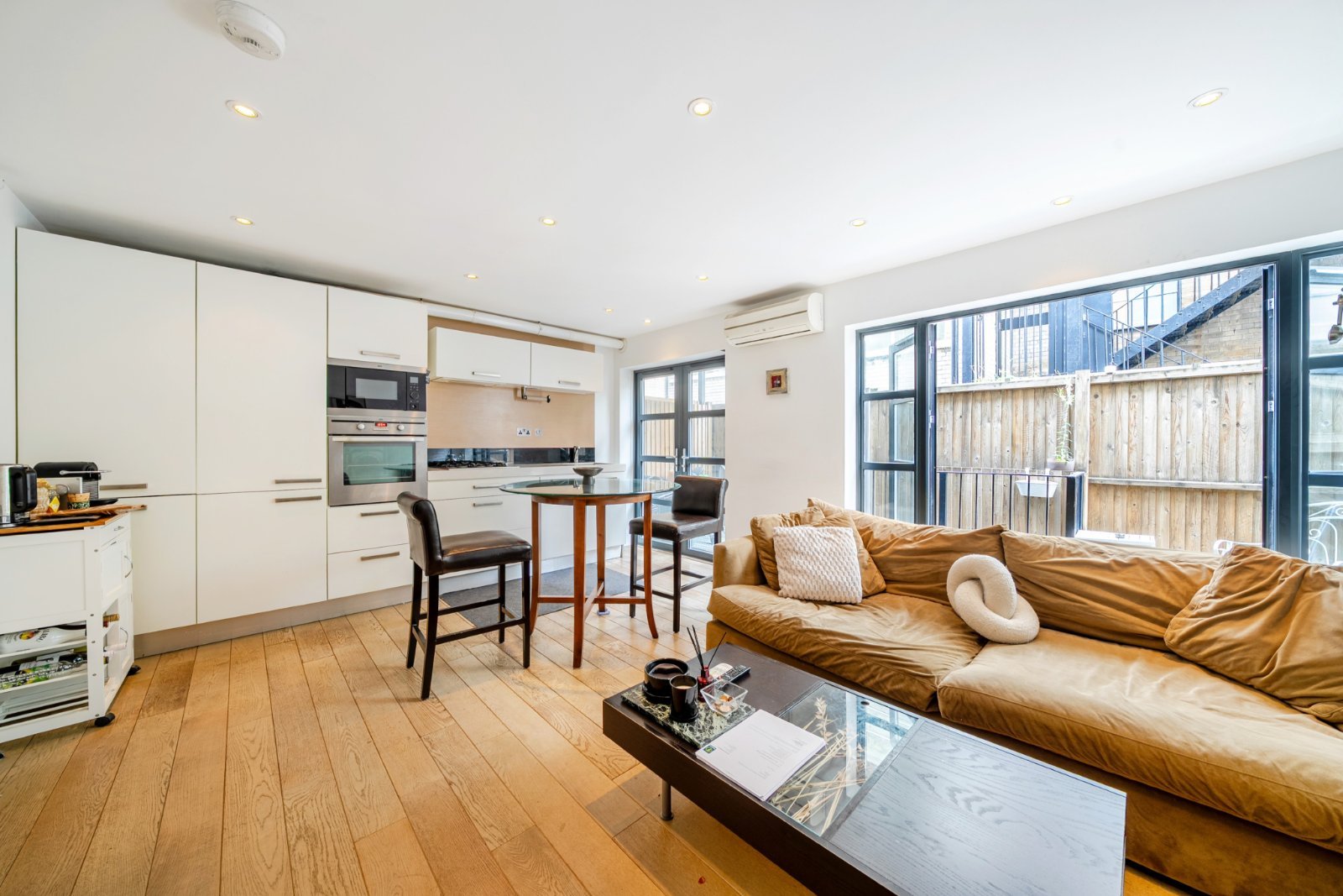Hatton Place, Farringdon, London, EC1N - Kinleigh Folkard & Hayward
