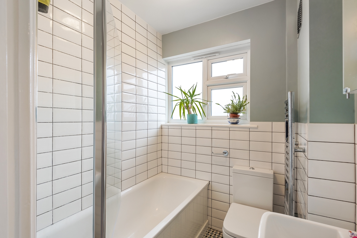 Holmesdale Close, London, SE25