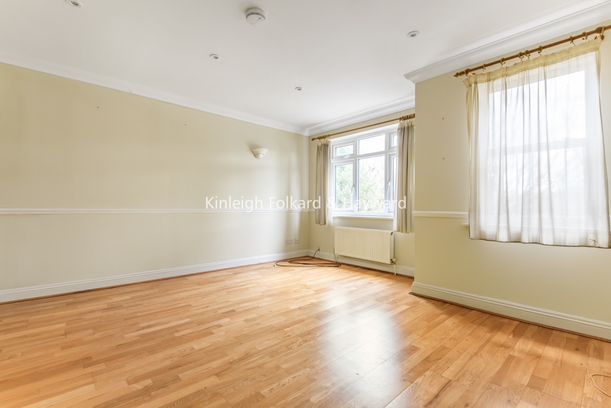 Lawrie Park Avenue, London, SE26