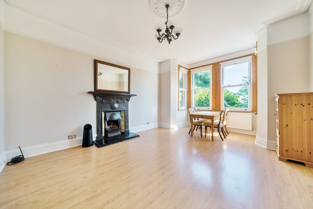 Mowbray Road, London, SE19