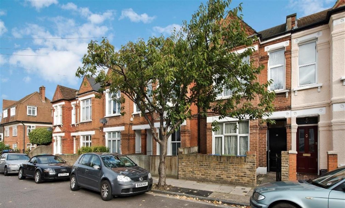 Pellatt Road, London, SE22 - Kinleigh Folkard & Hayward