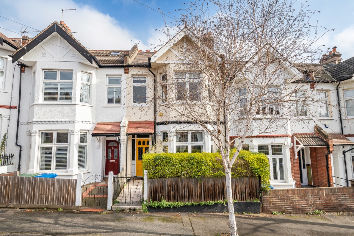 Ruskin Walk, Herne Hill, London, SE24