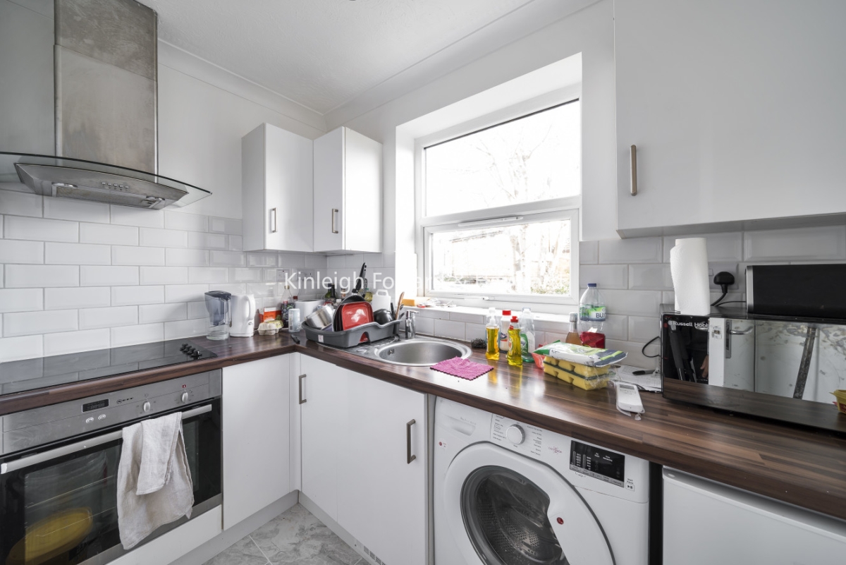 Holly Park Road, London, N11