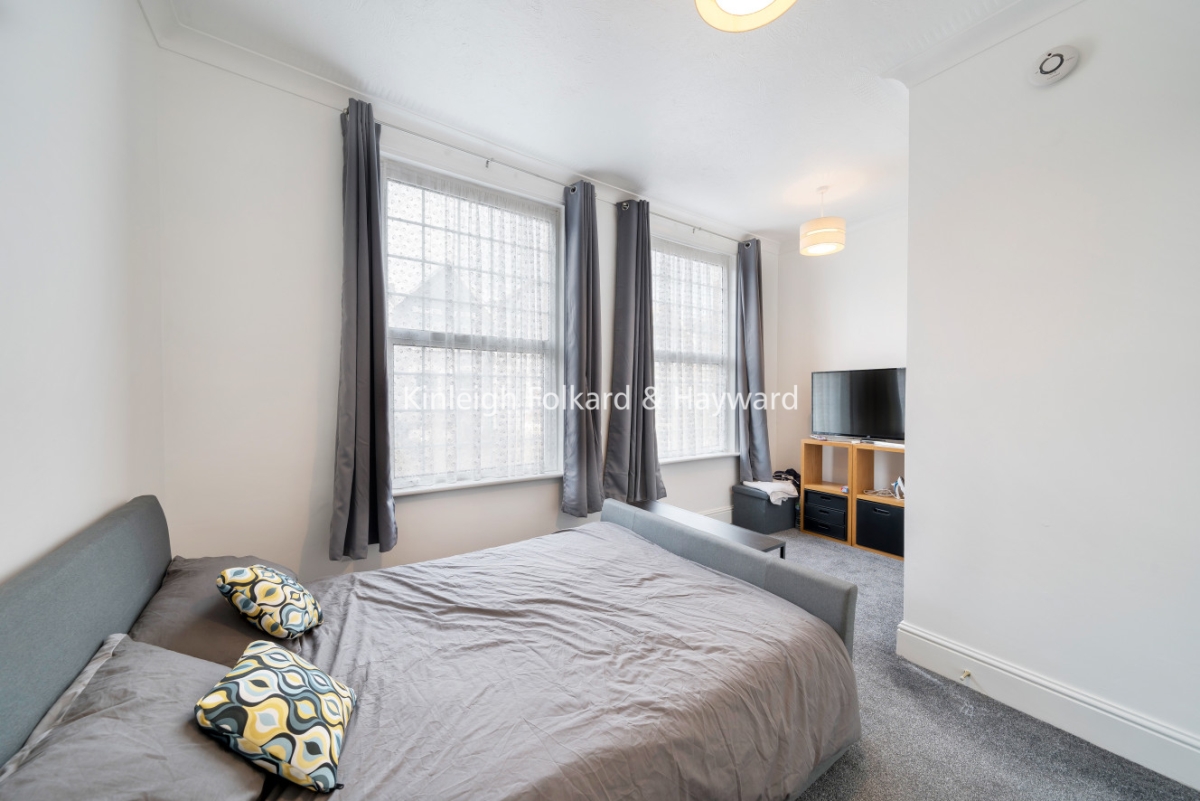 Holly Park Road, London, N11