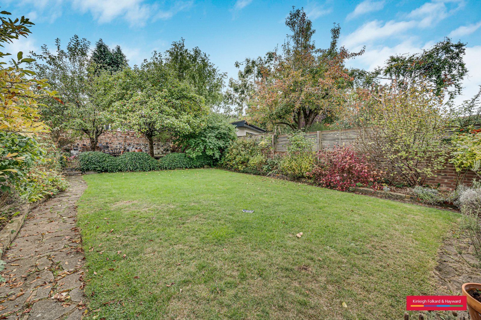 Hemington Avenue, London, N11