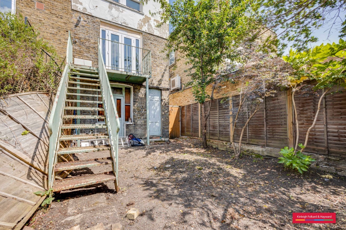 Wandsworth Bridge Road, London, SW6