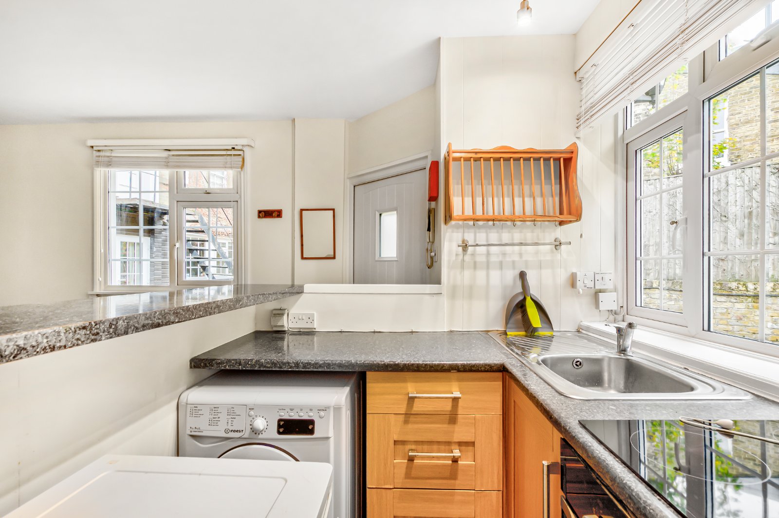 Dawes Road, London, SW6