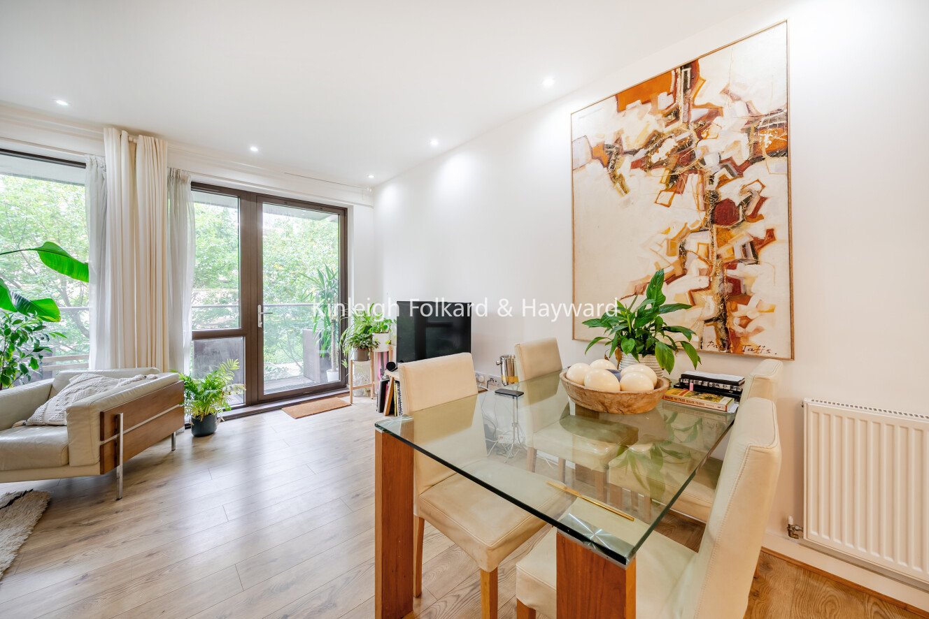 Cabanel Place, Kennington, London, SE11