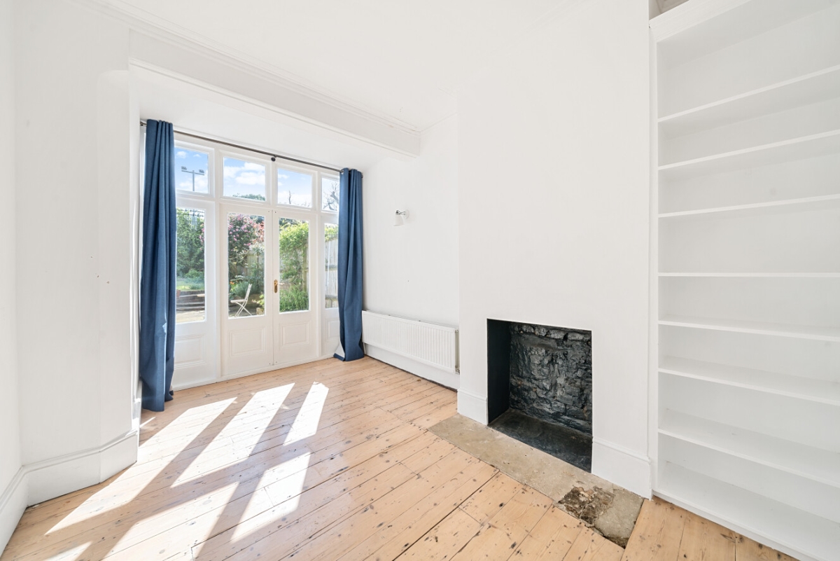 Southwell Road, London, SE5