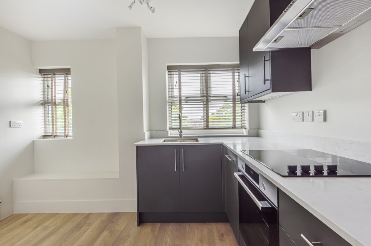 High Street, New Malden, KT3