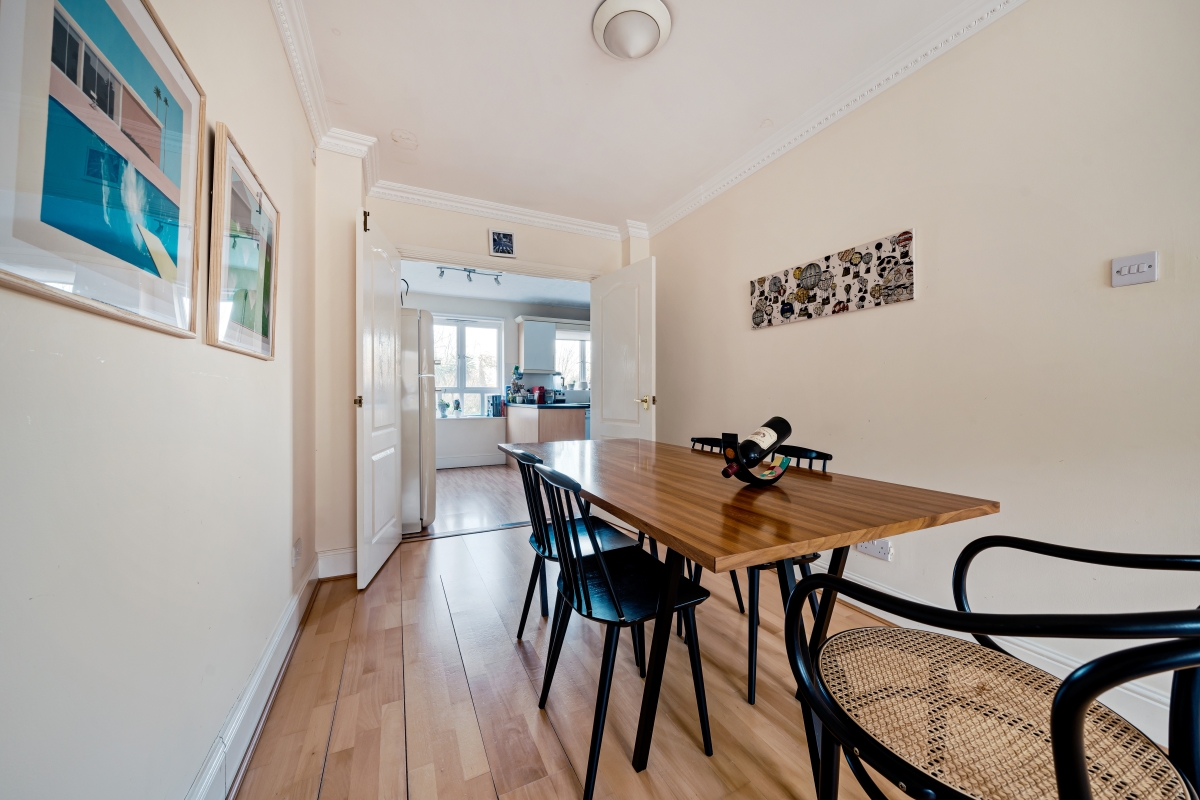 Samuel Gray Gardens, Kingston Upon Thames, Surrey, KT2