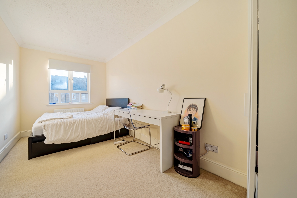 Samuel Gray Gardens, Kingston Upon Thames, Surrey, KT2