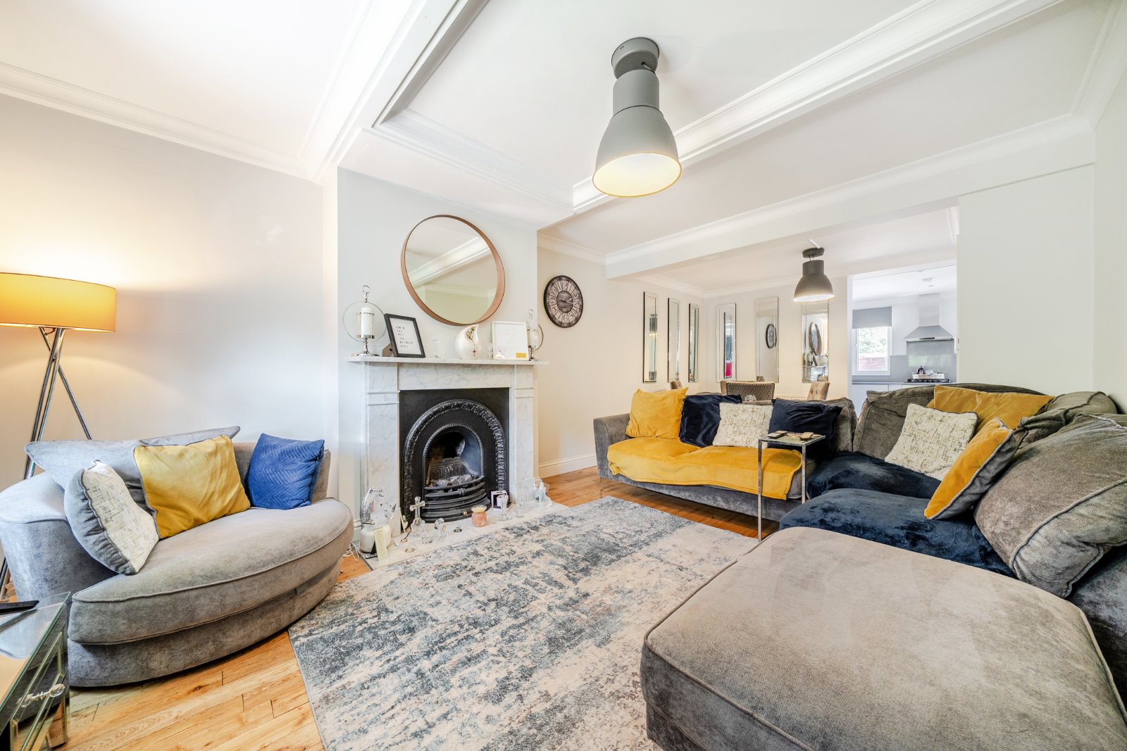 Middle Park Avenue, London, SE9