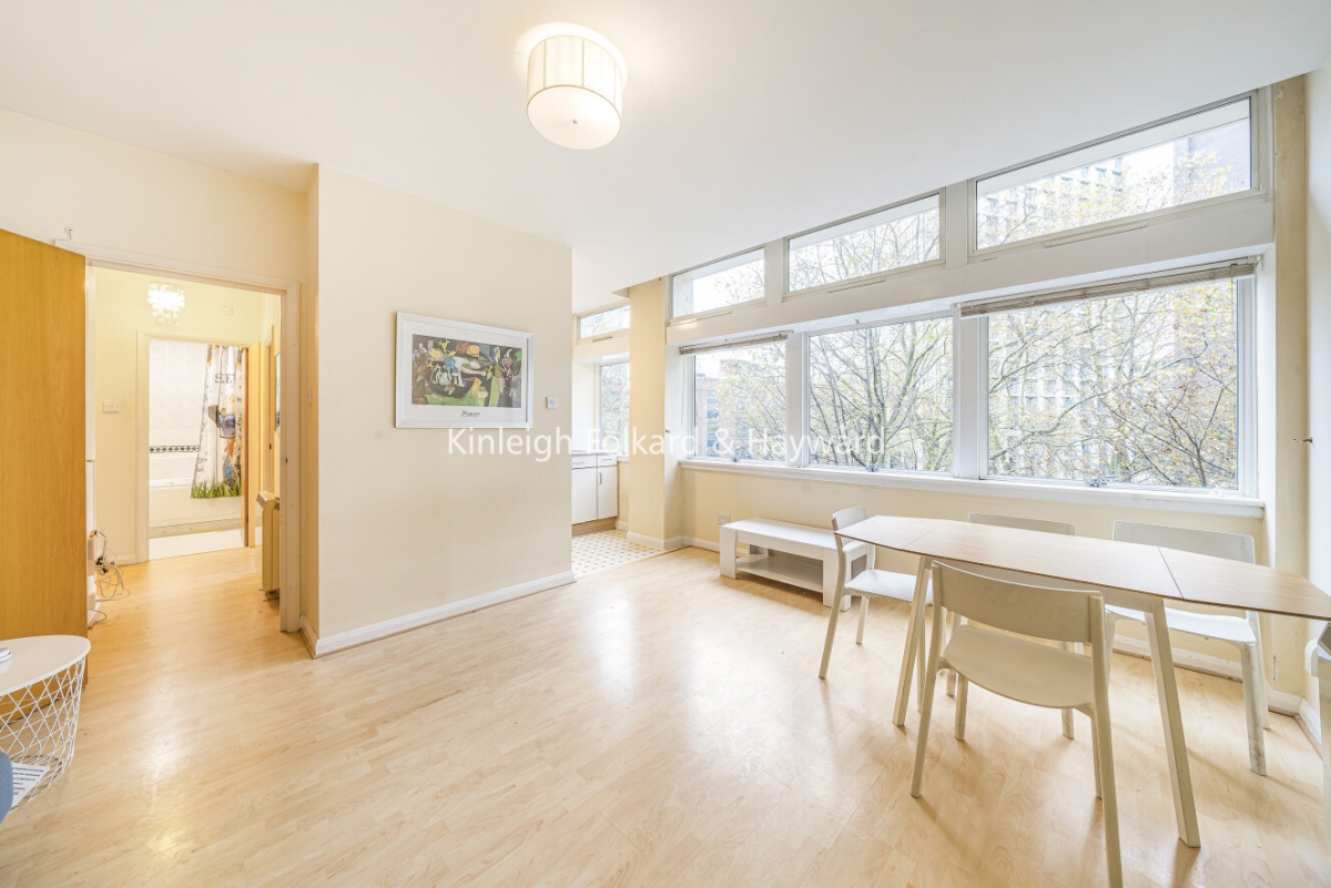 Newington Causeway, London, SE1