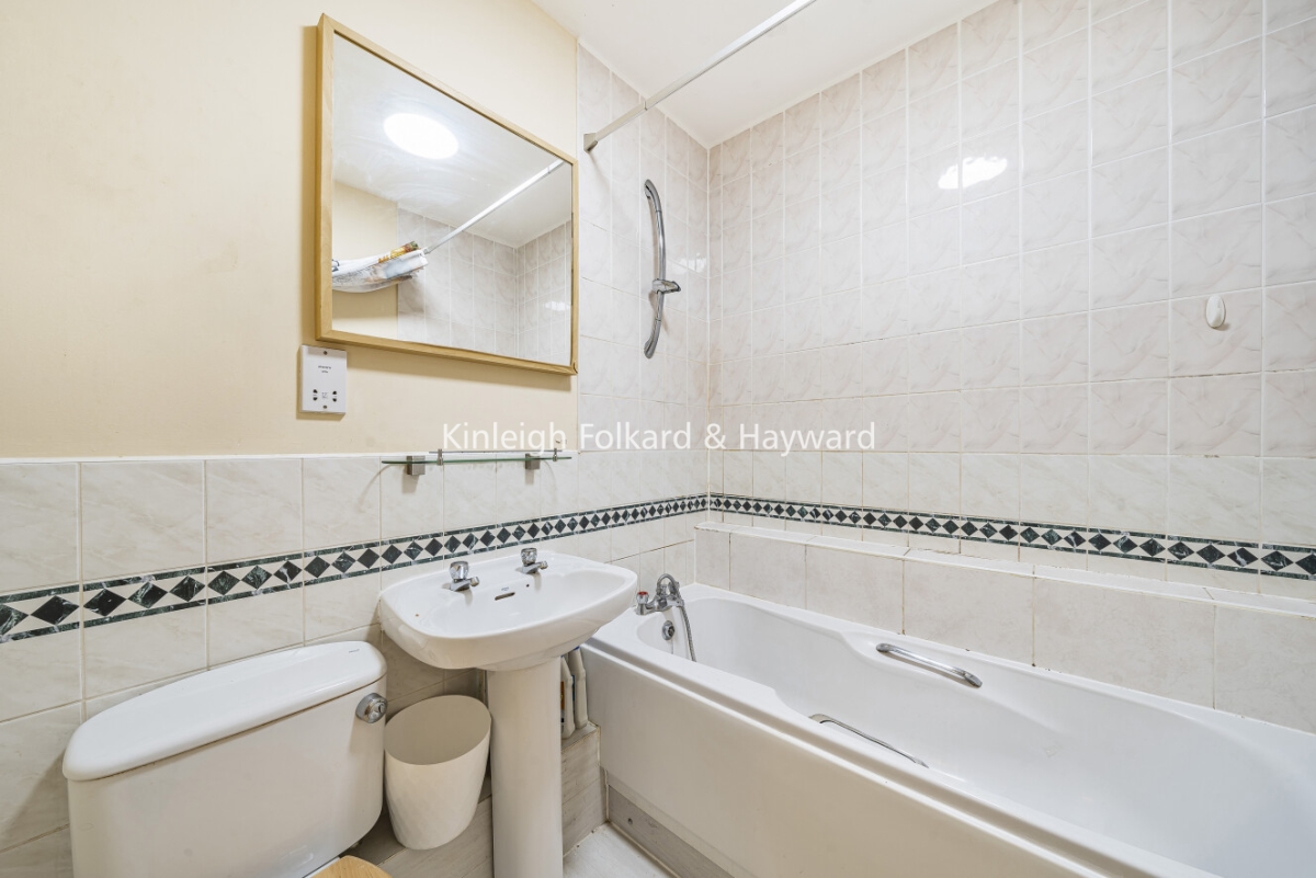 Newington Causeway, London, SE1