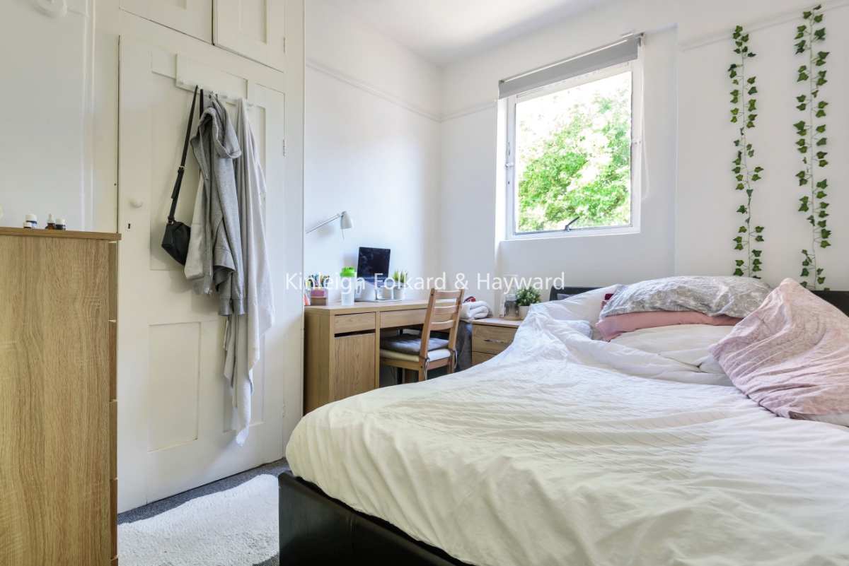 Avondale Square, Old Kent Road, London, SE1