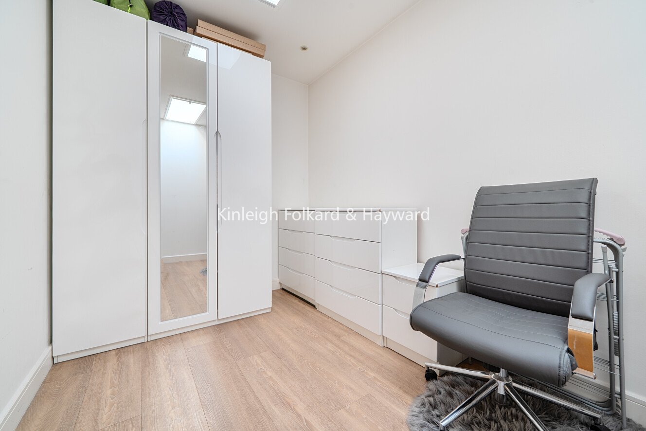 Green Lanes, Palmers Green, London, N13