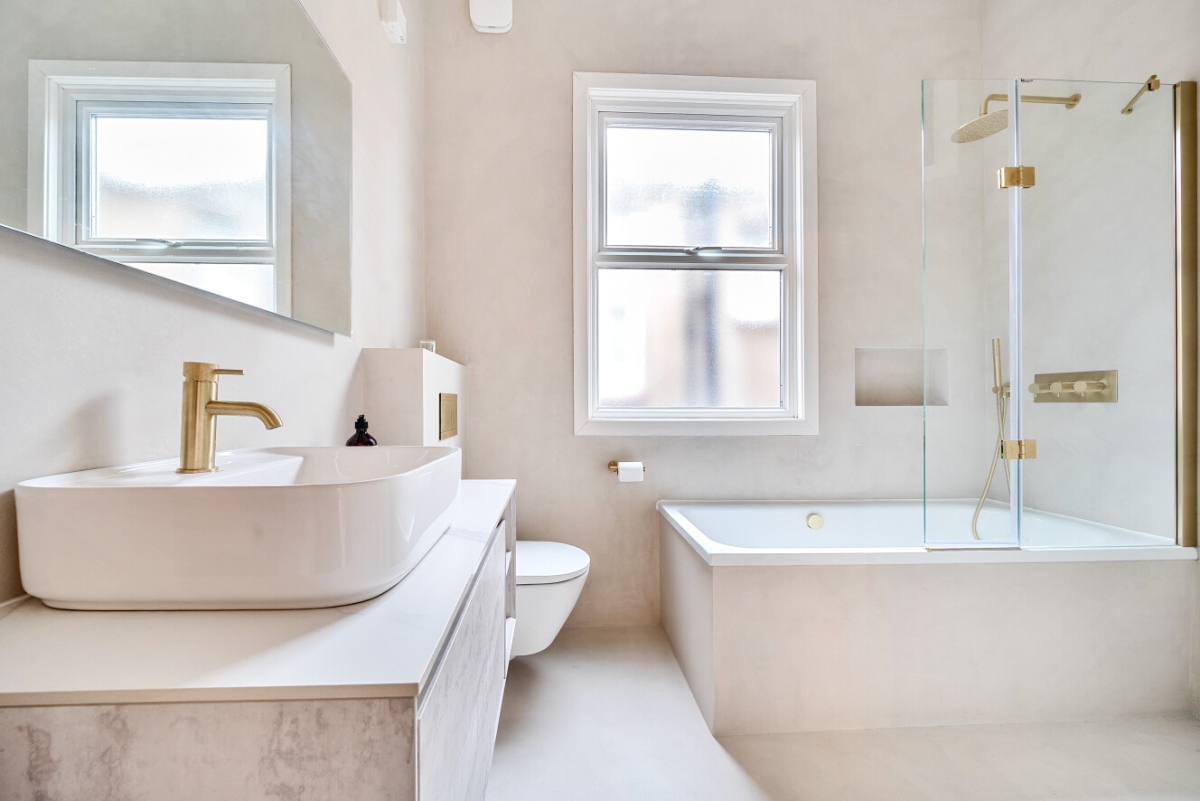 Creighton Avenue, London, N10