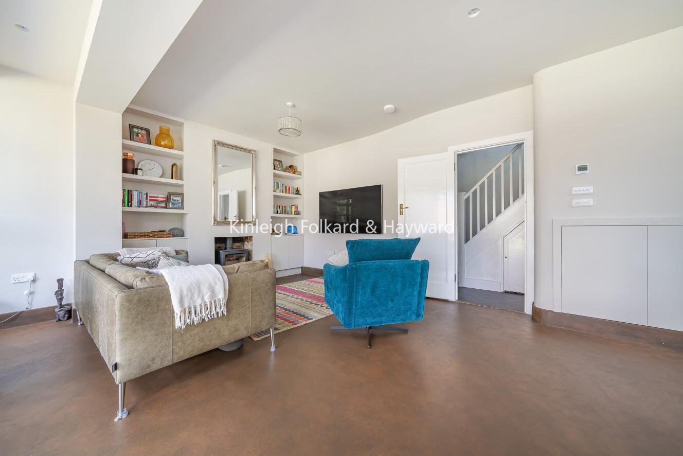 Oak Way, Southgate, London, N14