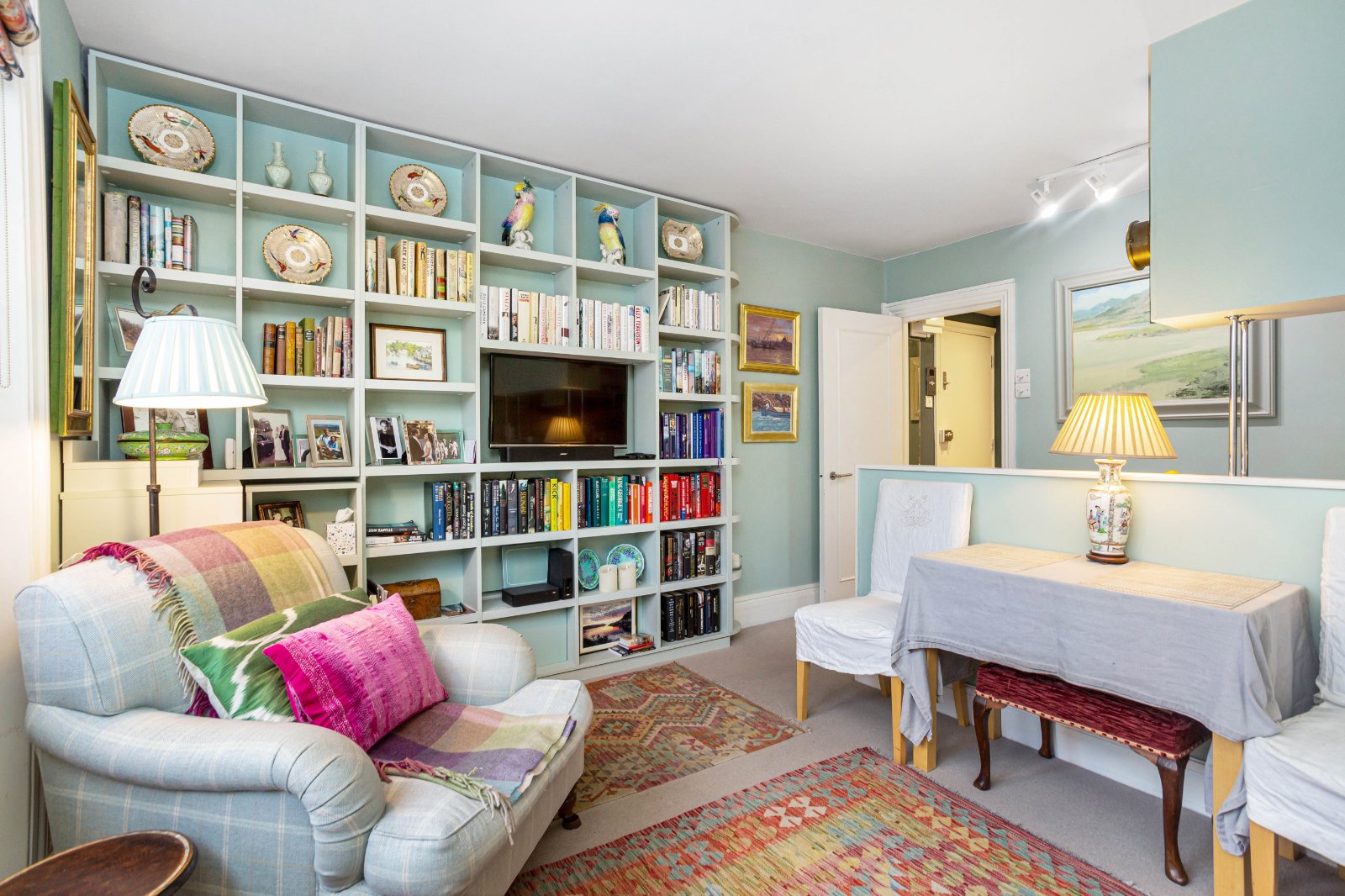 Campden Hill Gardens, London, W8