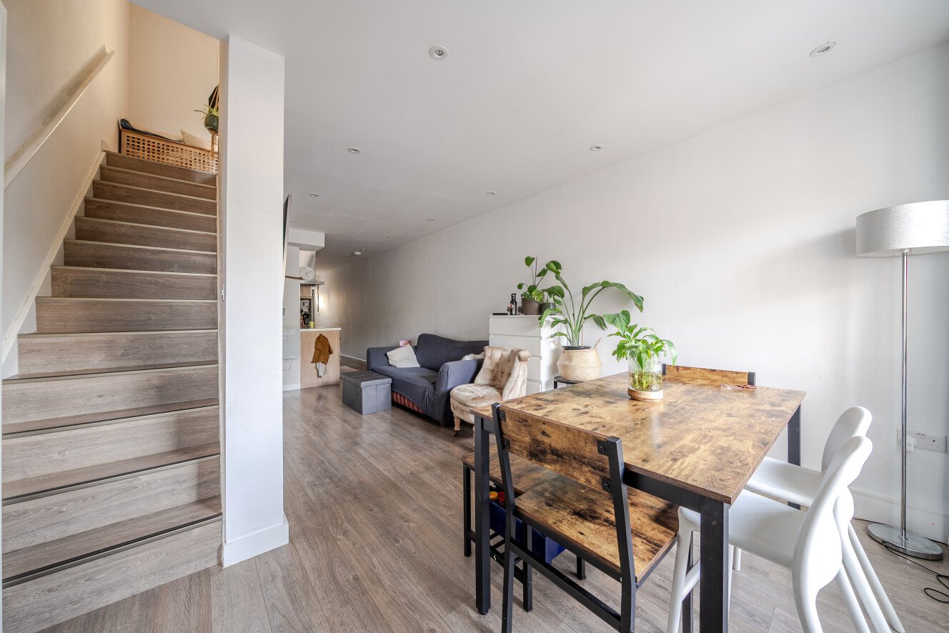 Robin Hood Way, Roehampton Vale, London, SW15 - Kinleigh Folkard & Hayward