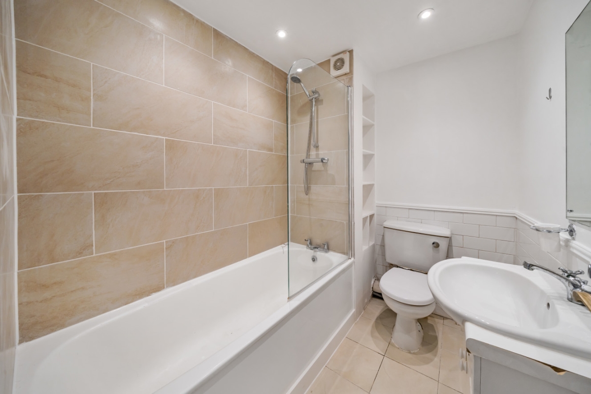 Old York Road, Wandsworth, London, SW18