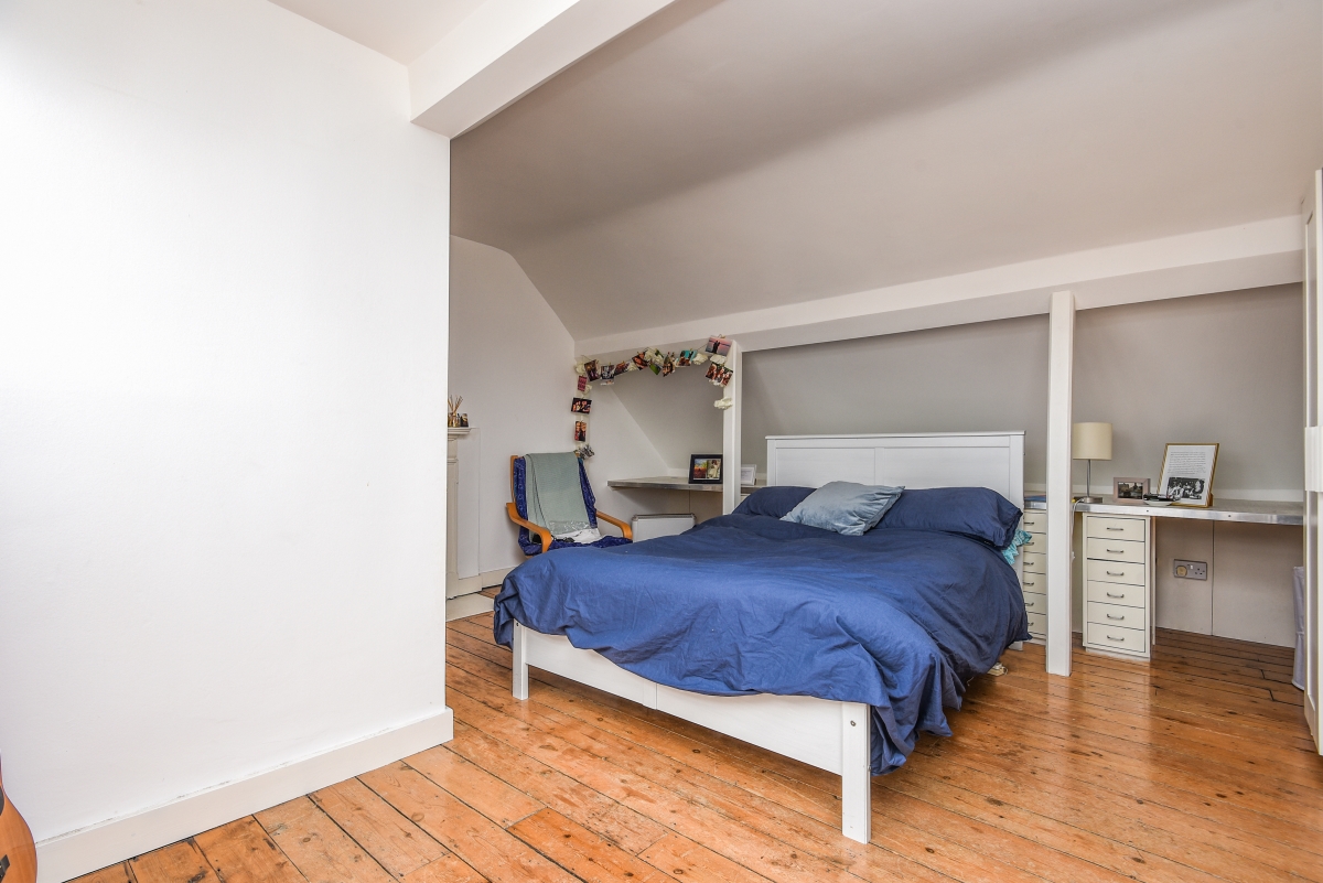 Cricklade Avenue, Streatham Hil, London, SW2