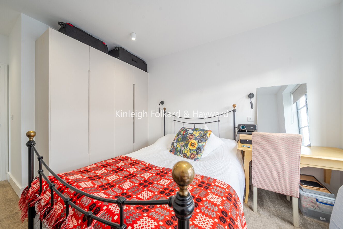 Mitcham Lane, Streatham, SW16