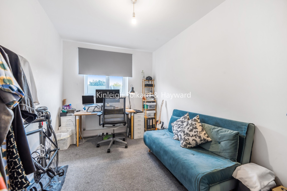 Knighton Park Road, London, SE26