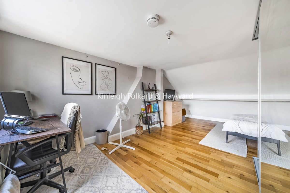 Carlwell Street, London, SW17